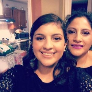 Meet your Posher, Nury